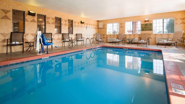 Best Western J. C. Inn image 7